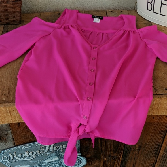 Top - Picture 2 of 3